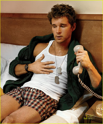  stop him from going shirtless in the sexy September 2009 issue of GQ