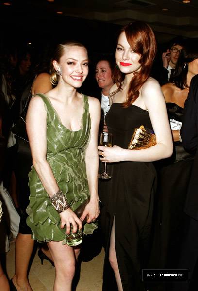 amanda seyfried y emma stone fotos de estrellas con estrellas amanda seyfried y emma stone fotos de estrellas con estrellas