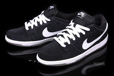 nike sb dunk low pro black and white