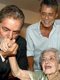 Chico Buarque, Mãe dele e o Presidente Lula.