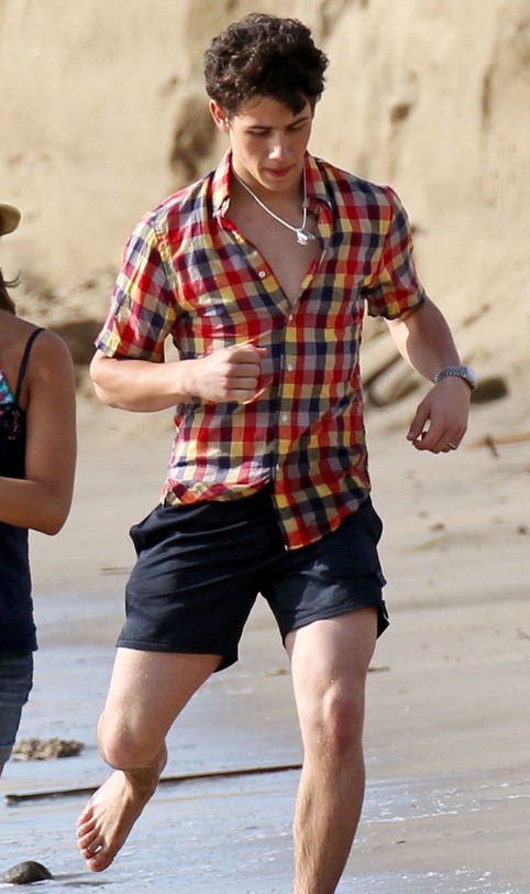Barefoot Males: Nick Jonas.