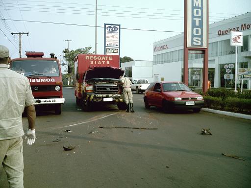 Corpo de bombeiros provoca acidente em Tangará da Serra