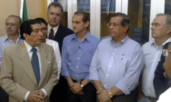 DEM "rompe" com Maggi e anuncia aliança com PSDB para segundo turno e 2010