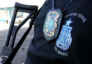 http://1.bp.blogspot.com/_RGdFG-Im9k0/TOuuI5fYXvI/AAAAAAAAdZI/F2NZPsht1wg/s1600/policia%2Bcilvil%2Bpolicial%2Bcom%2Bfuzil.jpg