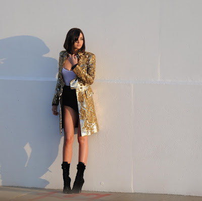 Miranda Kerr ,Elegant Classy Gold Robe Fashion