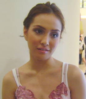 Foto Artis Indonesia - Kumpulan Foto Artis Seksi: Shandy Aulia