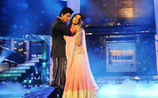 SRK y Madhuri Dixit un performance en los ZEE AWARDS Filmfare+srk+y+madhuri2