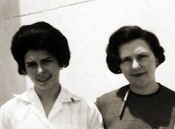 Gilda Montans e a professora Edy Meirelles.