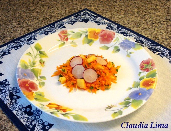[Salada+Cenoura2.JPG]