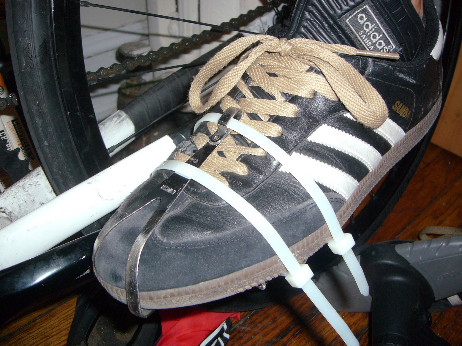 [DoubleStrap.JPG]