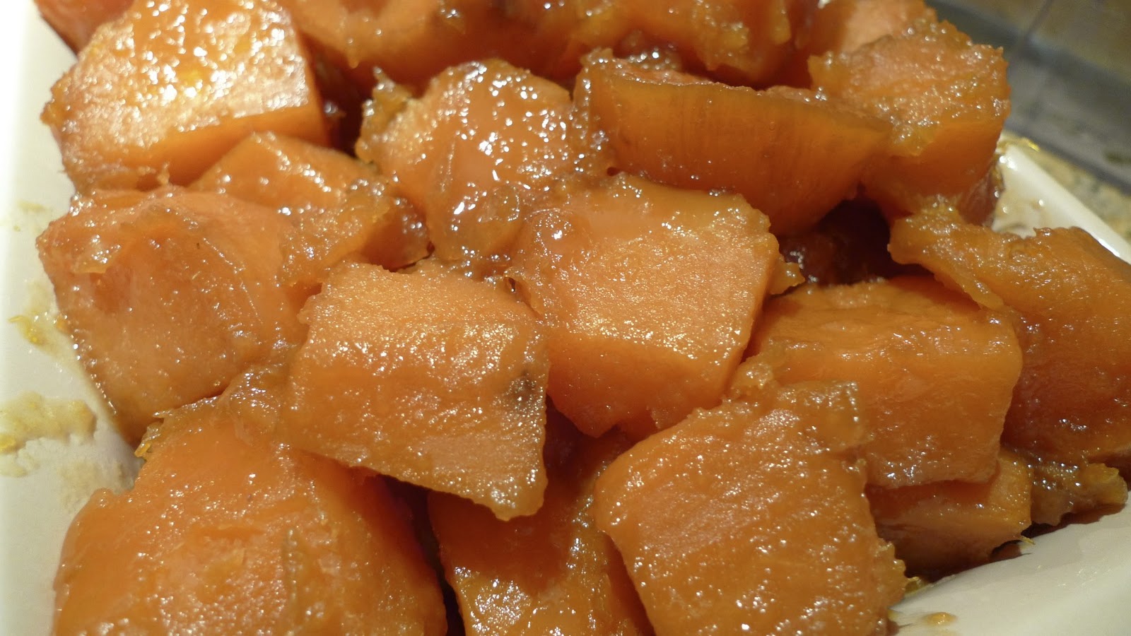 What's Cooking at Soomeenshee's Keyshawn's Mom's Candied Yams (with