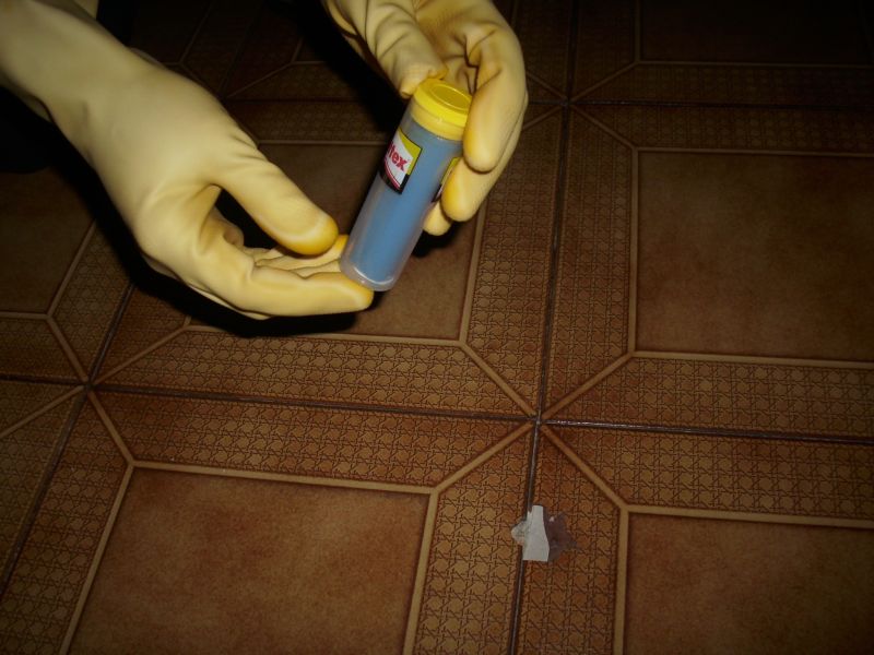 Reparar baldosas rotas – Materiales de construcción para la reparación