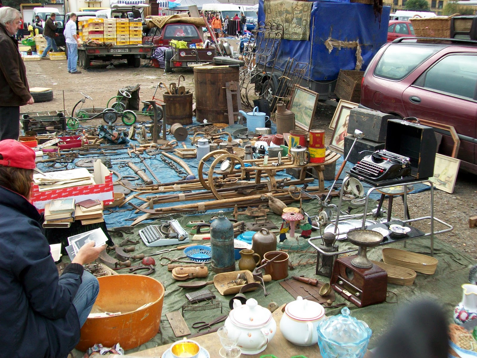 wentzville flea market schedule