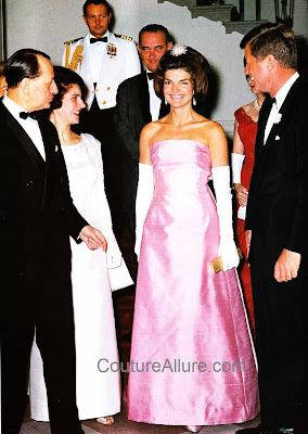 jacqueline kennedy, evening gown, guy duvier, christian dior new york
