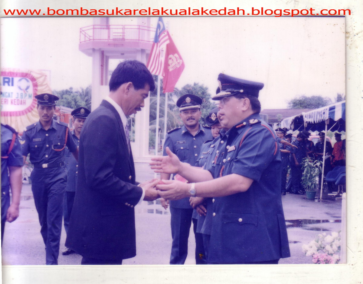 [Scan10054AnugHoek1-blog.jpg]