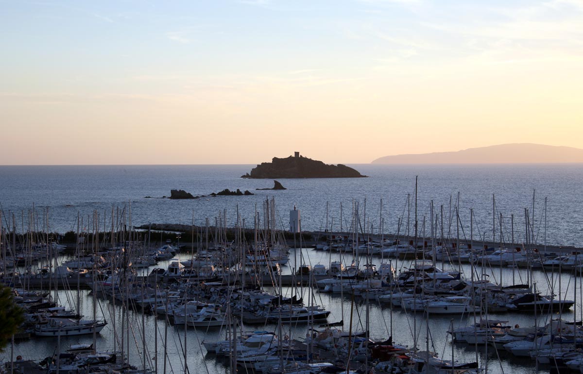 [PuntaAla_IMG_7603.jpg]