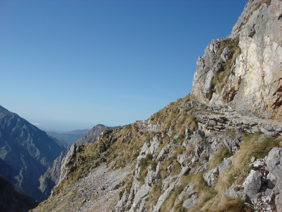 [DSC03938+[Desktop+Resolution].JPG]