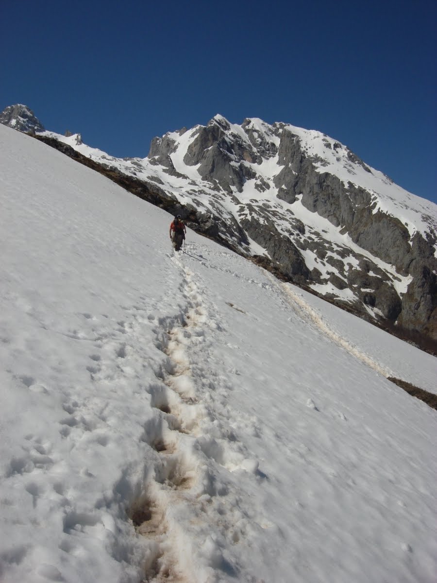 [DSC03767+[Desktop+Resolution].JPG]