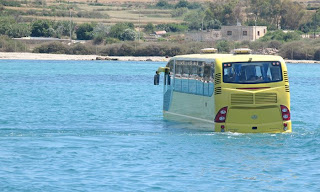 автобус-амфибия