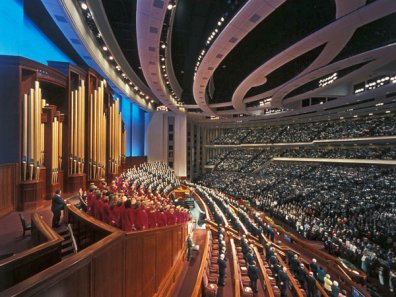 [megachurch.jpg]