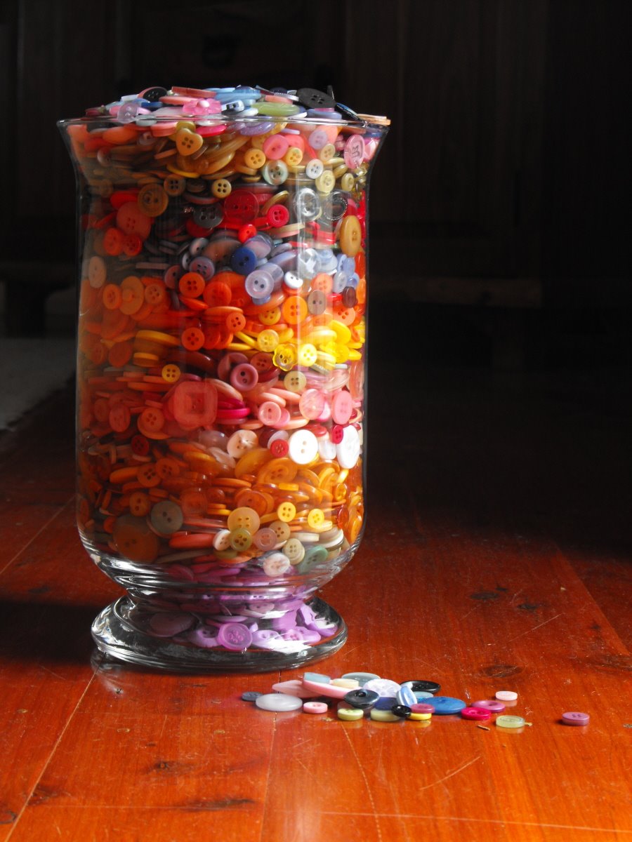 [Button+Jar.jpg]