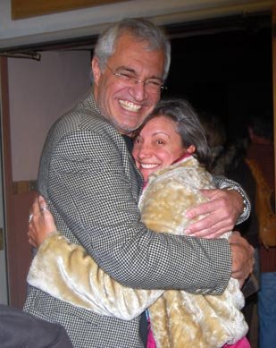 [Sundance+Hug+for+Dir#6EF0FF.jpg]