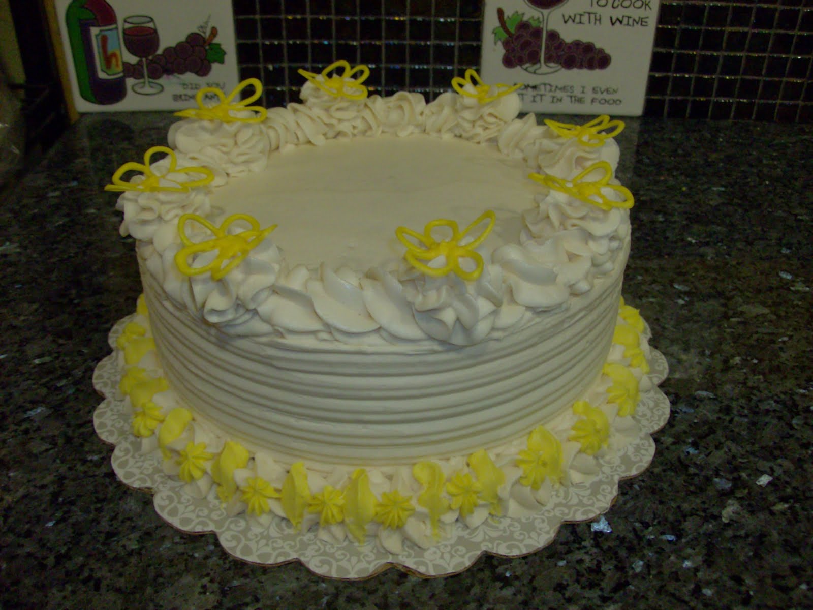 Lemon Cake Decorating