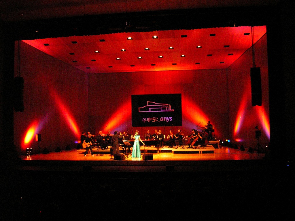 [P9280032_copy.jpg]