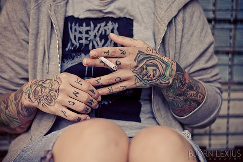 tattoos on hands and fingers. tattoos on hands and fingers. the tattoos on the first picture are mixed up 