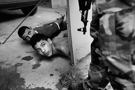 10 Fotos da Violência no Rio de Janeiro - 08