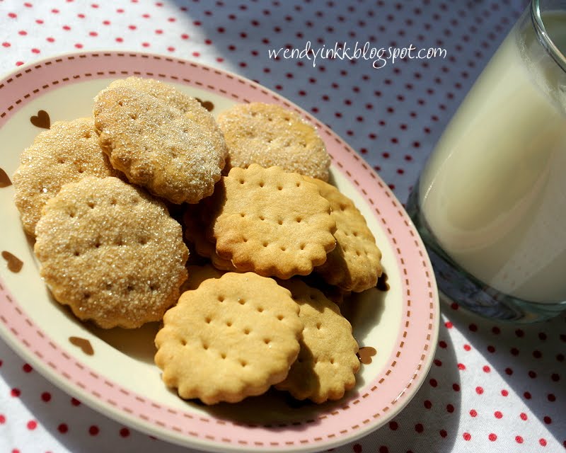 Table for 2.... or more Soda Cream Crackers