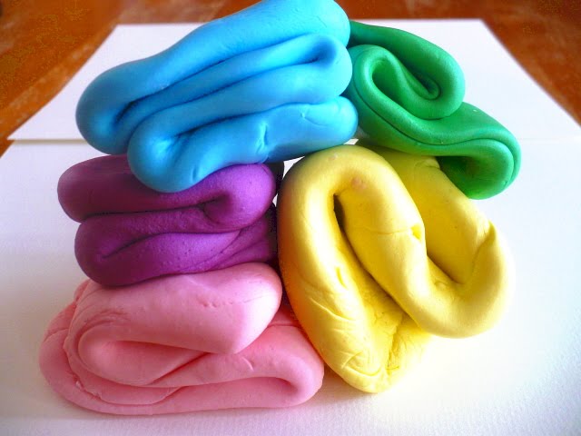 wedding diy marshmallow cake fondant austin wedding blog wedding diy marshmallow cake fondant austin wedding blog