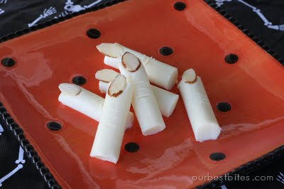 [cheese+fingers.jpg]
