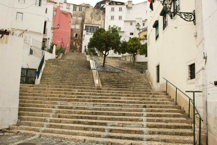 [Alfama2.jpg]