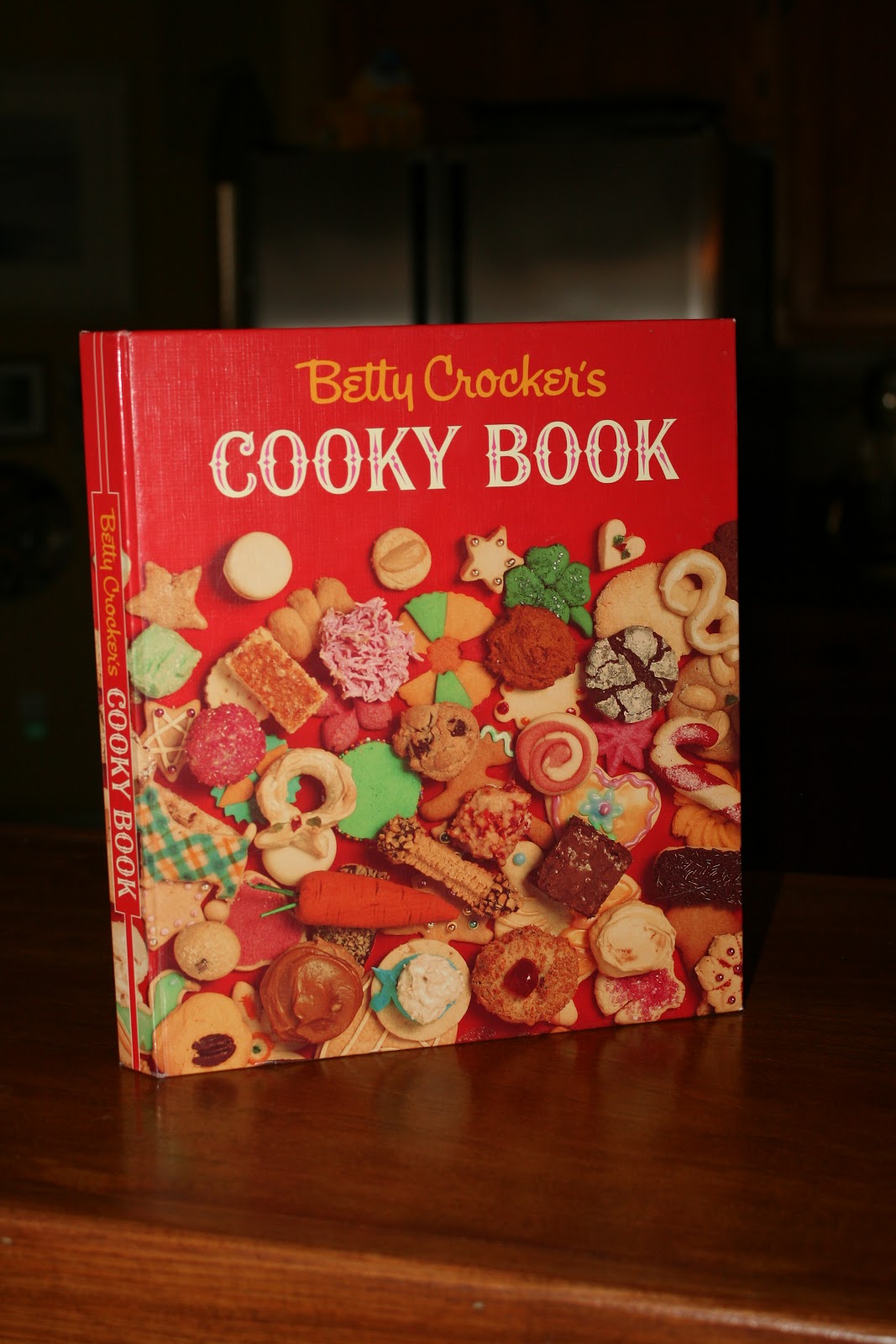 Buzzing and Bumbling The Story of the Gumdrop Tree