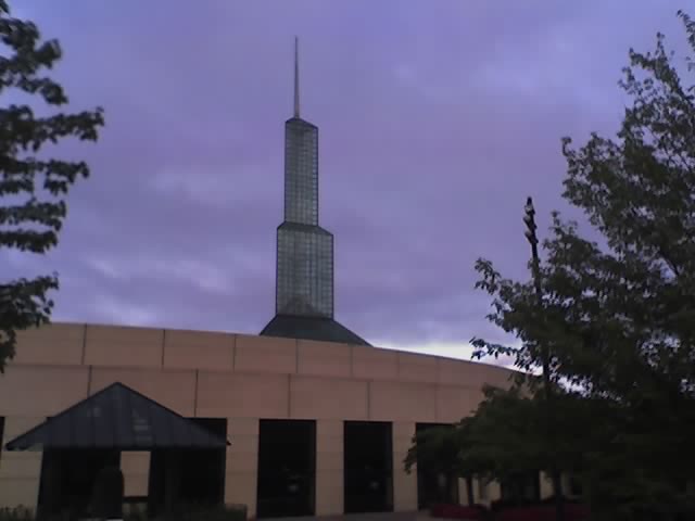 [05-31-08_0740.jpg]