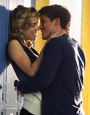 http://1.bp.blogspot.com/_Skoh-lE8sO0/SdL0k1u5HcI/AAAAAAAASKQ/KDFwKfe-0Zo/s400/117+Naomi+Liam+MattLanter.jpg