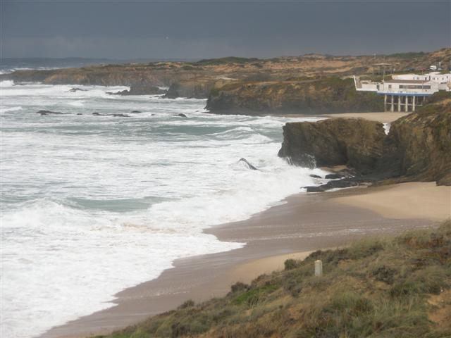 [PB290489+(Small).JPG]