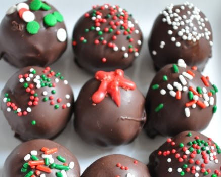 Biscoff cake The Ginger Snap Girl: Christmas Cake Truffles - Step by Step