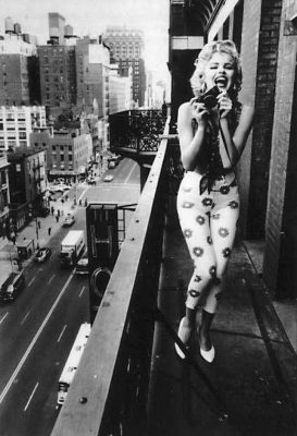 [monroe.jpg]