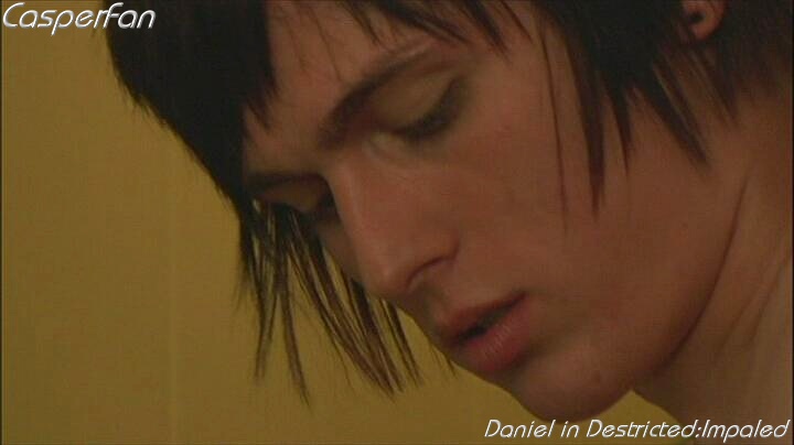 [dan8a.JPG]