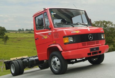 3 mercedes 710