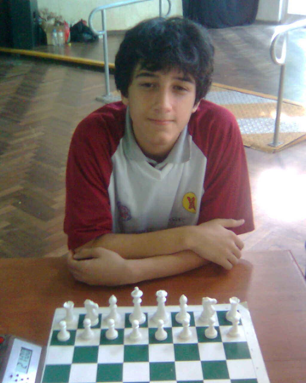 O tabuleiro de xadrez do futuro permite que você mexa as peças sem