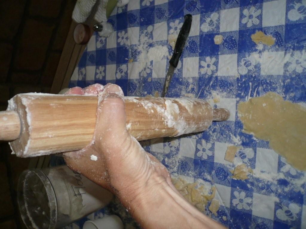 [clean+your+rolling+pin.jpg]