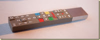 Télécommande sans fil gyroscopique avec accéléromètre, Freestore, manette... la Freebox V6 devient ausssi une console de jeux télécommande freebox nouvelle future version modèle manettes jeux tv internet haut débit dégroupé dégroupage téléphones inclus mobiles appels illimités gratuits portables