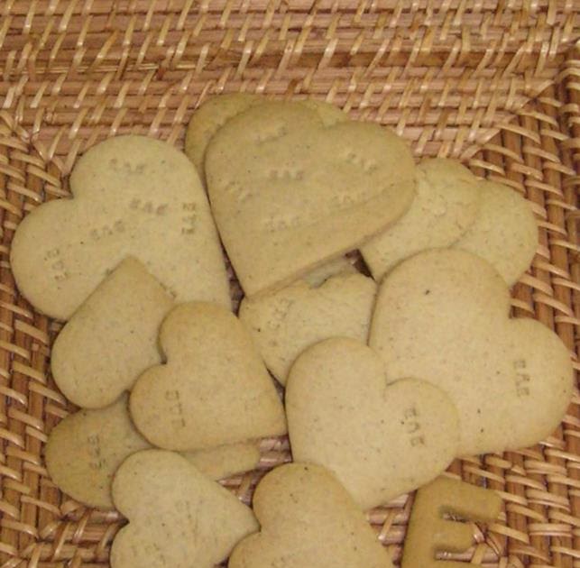 TULOSH�DAN İNCİLER ZENCEFİLLİ KURABİYE