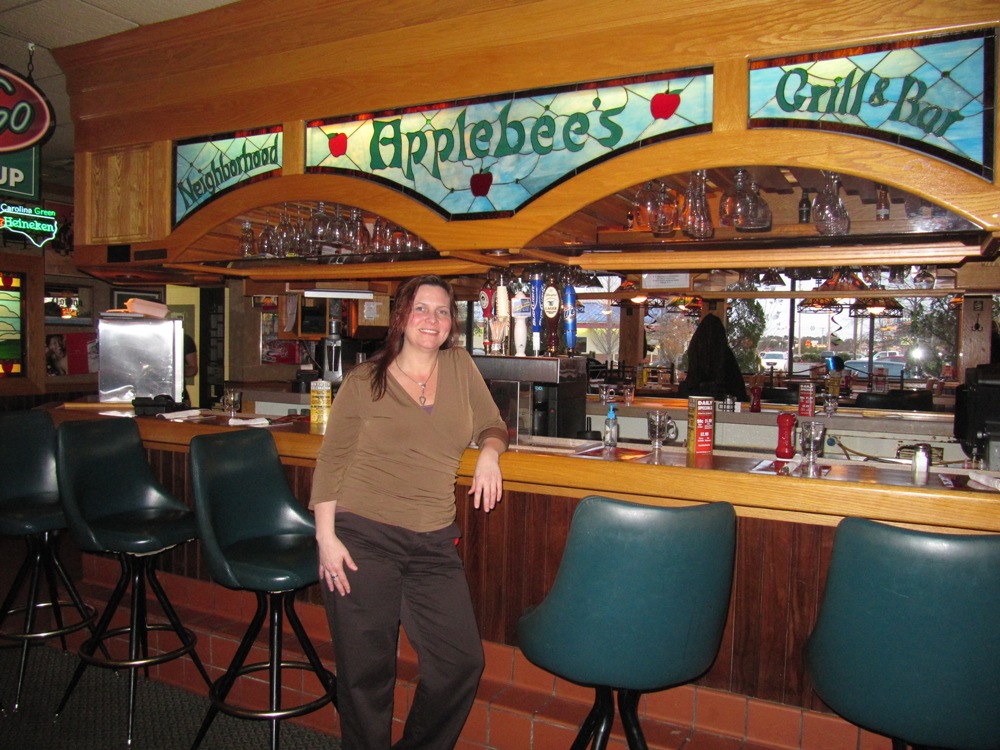 Spotlight on Applebee’s Neighborhood Grill and Bar” New Bern’s Local News and Information