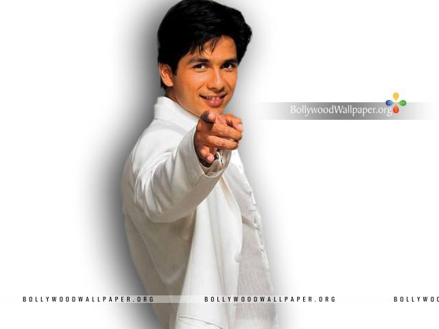 Download new and latest wallpapers of Shahid Kapoor for free.