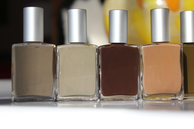 strangebeautiful camo library nail