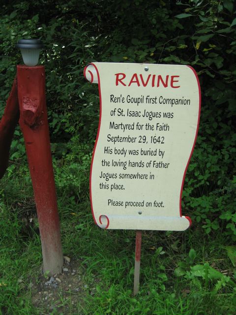 [ravine]